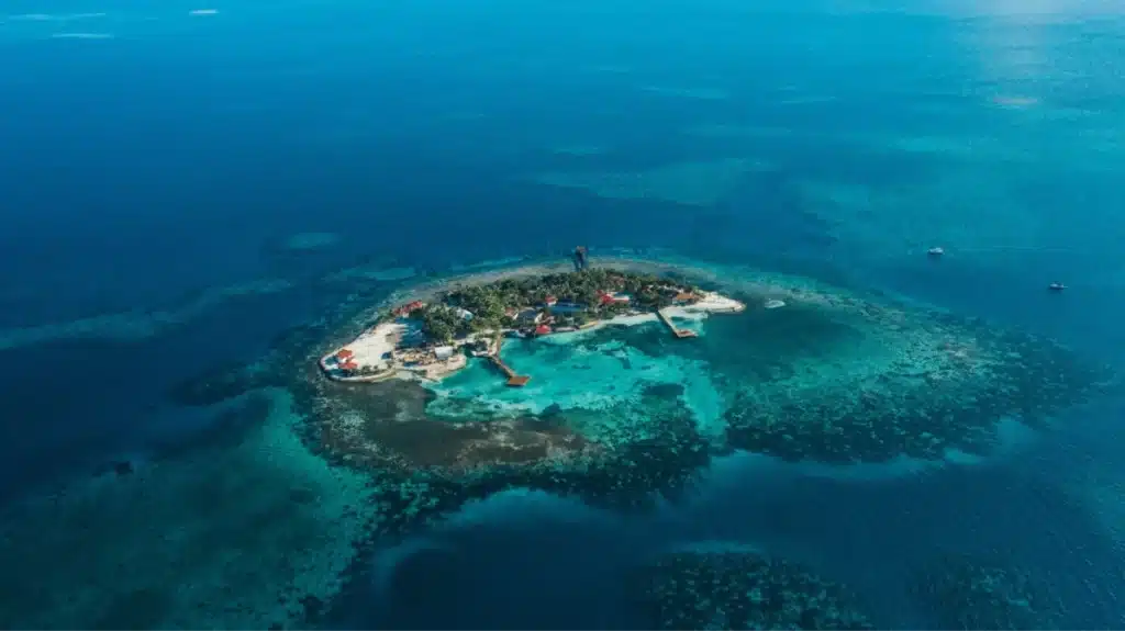 ray caye private island rental belize